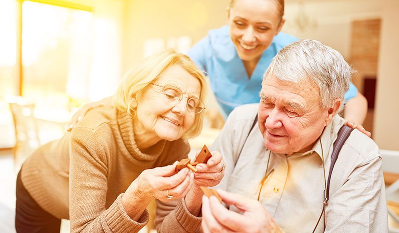 Puremanent Senior Protect Desinfektionstücher in Spenderdose Markteinführung PUREMANENT Senior Protect
